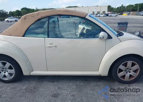 2007 Volkswagen New Beetle 2.5 from USA, damaged, VIN 3VWRF31Y47M416651